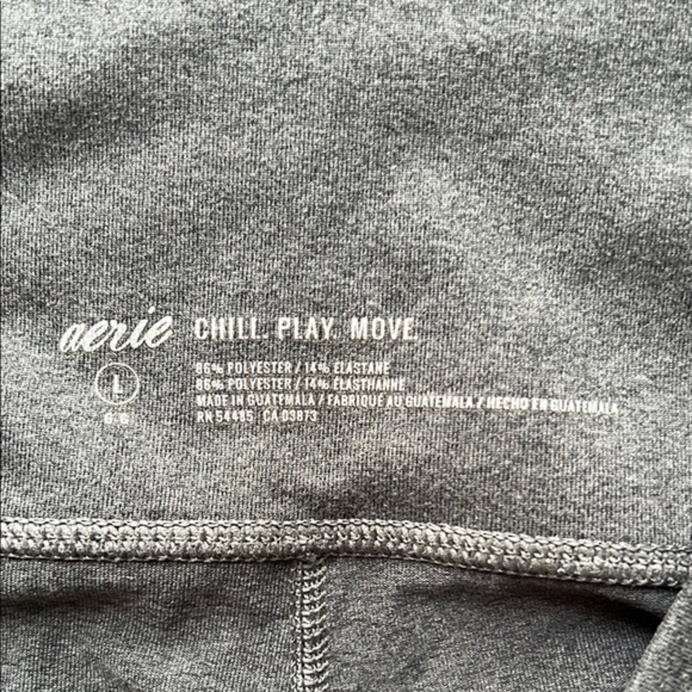 Aerie Gray High-Rise Capri Leggings - Picture 3 of 5